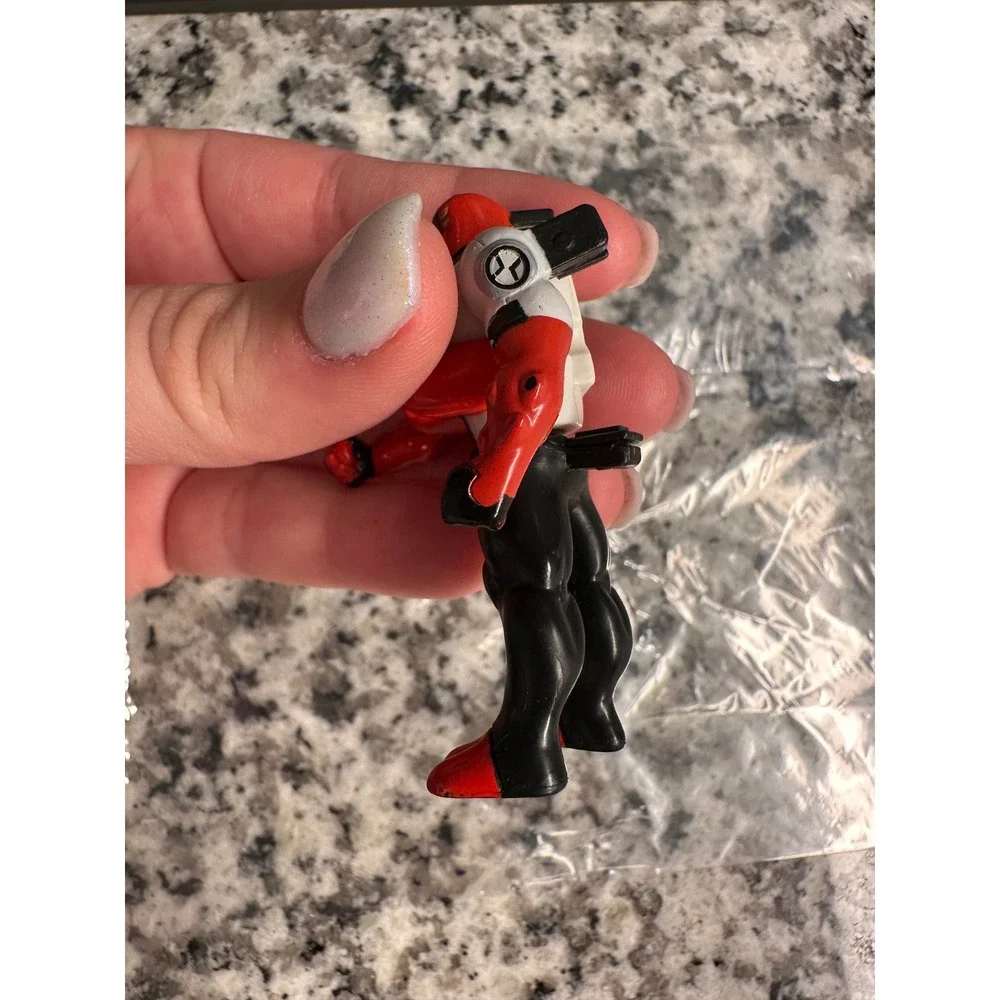 Bandai Ben 10 Alien Creation Four‎ Arms 2.5